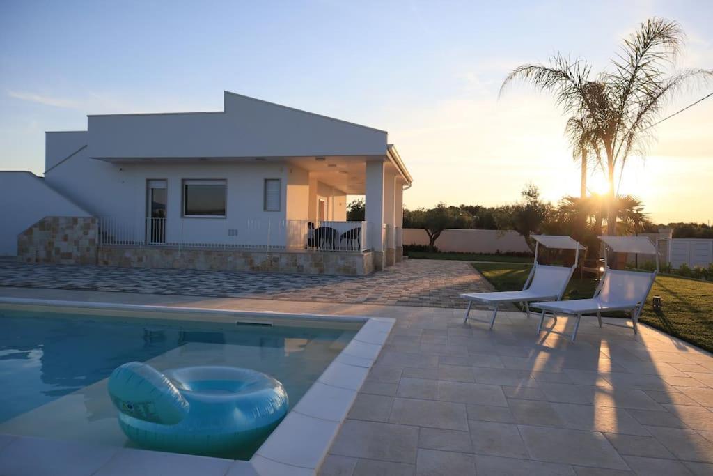 Malia Holiday Villa Conversano Exterior foto